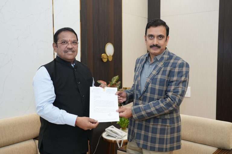 पोलिस हफ्तेवसुली करतात,अन सर्वसामान्य नागरिकांचा छळ करतात – खासदार बारणेंची तक्रार