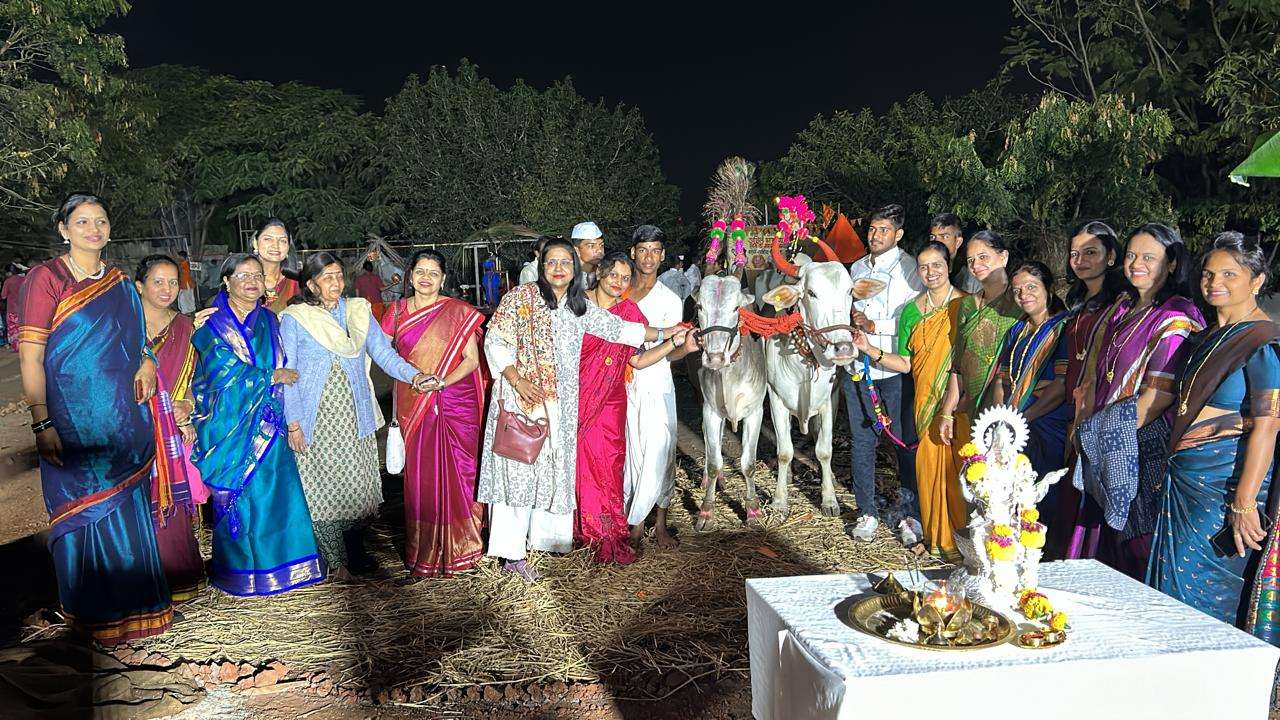 शब्दसुरांच्या संगीतमय मैफिलीतून कवितेतील गीतांचे रूप उलगडले