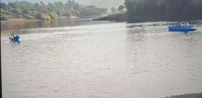 पवना धरणात दोन पर्यटकांचा बोट उलटल्याने मृत्यू