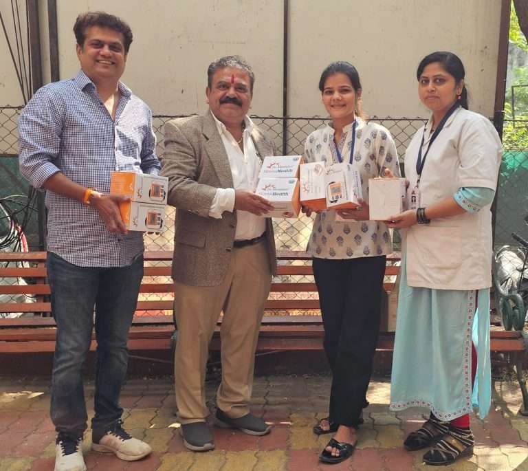 ज्येष्ठ नागरिकांच्या आरोग्याची काळजी घेणारे देवदूतच – संदीप खर्डेकर.