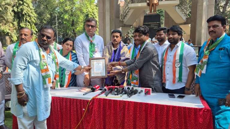 लोकशाही पायाभूत असणाऱ्या या देशात निवडणूक आयोगावर लोकांचा विश्वास उरणार नाही – कायदे तज्ञ डॉ. असीम  सरोदे