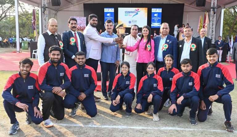 महाविद्यालयीन जीवनात खेळाडू घडतात-क्रीडामंत्री दत्तात्रय भरणे