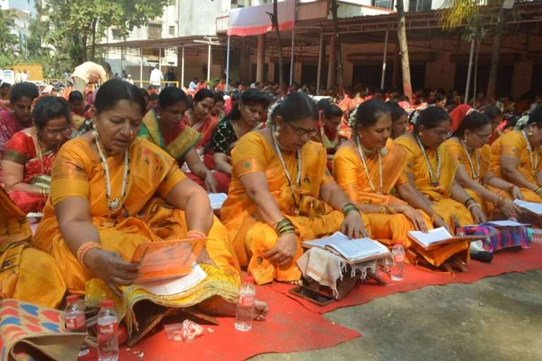 भक्तांच्या साक्षीने सामूहिक शंकरगीता पारायण सोहळा संपन्न
