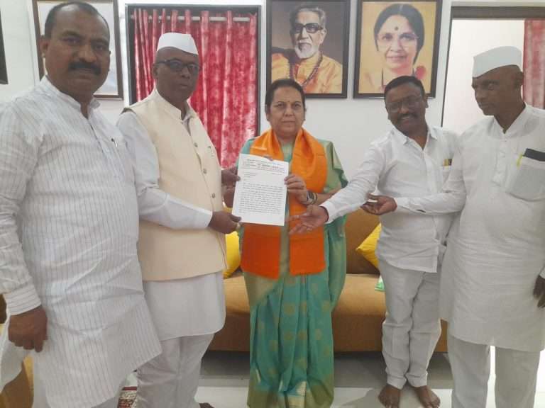 आकारी पडच्या जमिनी शेतकऱ्यांना परत मिळण्यासाठी सुलभ कार्यप्रणाली करण्याबाबत शासनासोबत यांच्यासमवेत बैठक घेणार – डॉ. नीलम गोऱ्हे