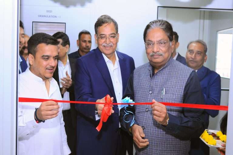 गुजरातमध्ये  एमक्युअर फार्माक्युटिकल्सकडून  जागतिक दर्ज्याचे संशोधन विकास केंद्र