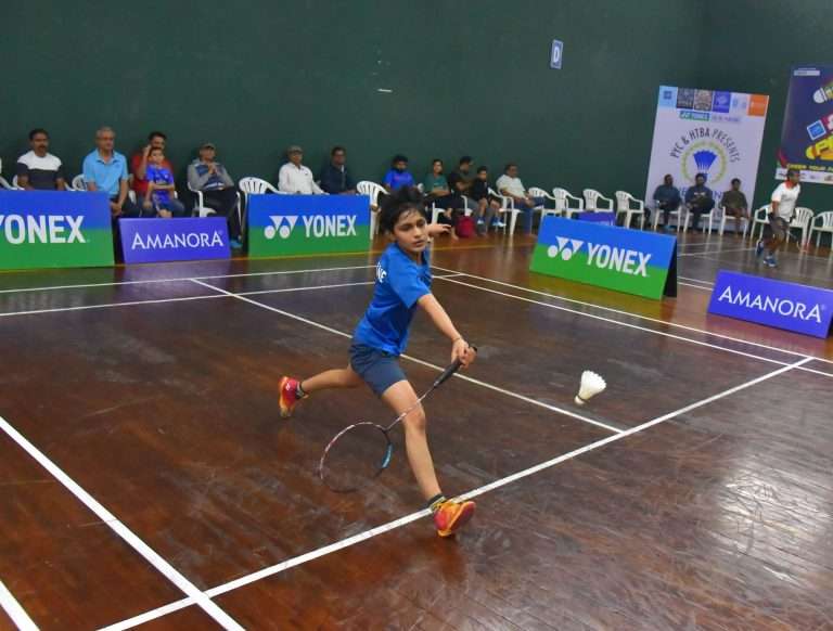 शरयू रांजणेचा विजयी चौकार-योनेक्स सनराईज पीवायसी एचटीबीए अमनोरा कप १५ वी जिल्हा मानांकन बॅडमिंटन स्पर्धाहवेली तालुका बॅडमिंटन संघटनेच्या वतीने आयोजन