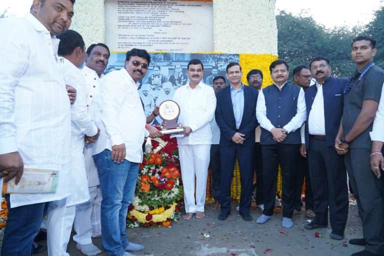 क्रीडा व युवक कल्याण मंत्री दत्तात्रय भरणे यांचे ऐतिहासिक विजयस्तंभास अभिवादन