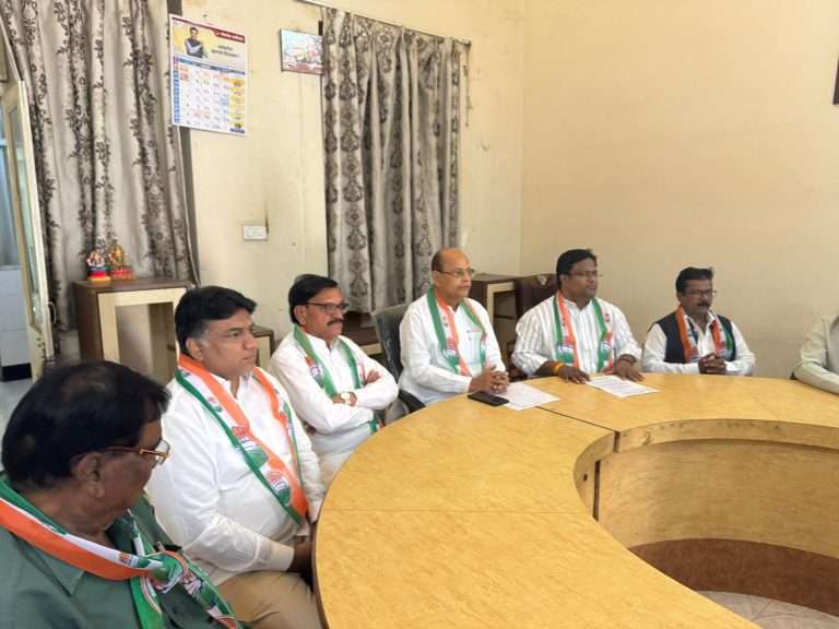 पक्षपाती निवडणूक आयोगामुळे मतदार राजावर अन्याय-माजी आमदार मोहन जोशी यांची टीका