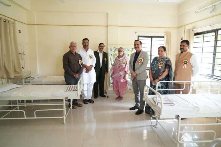 कोथरुड मधील अंथरुणाला खिळलेल्या ज्येष्ठ रुग्णांसाठी ‘संजीवनी’