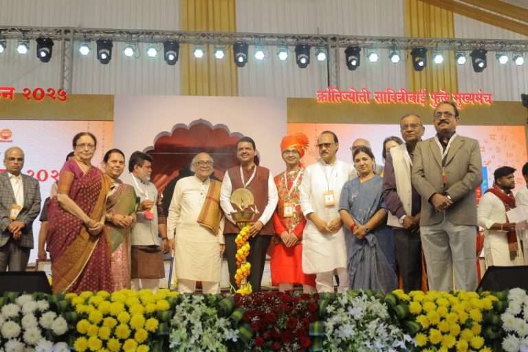 अभिजात दर्जानंतर मराठीसाठी सर्वांनी काम करणे महत्त्वाचे