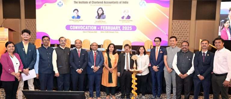 ज्ञानाची खोली, अनुभवाचे संचित मिळवण्यासाठी शिकत राहासीए भरत फाटक यांचा सल्ला