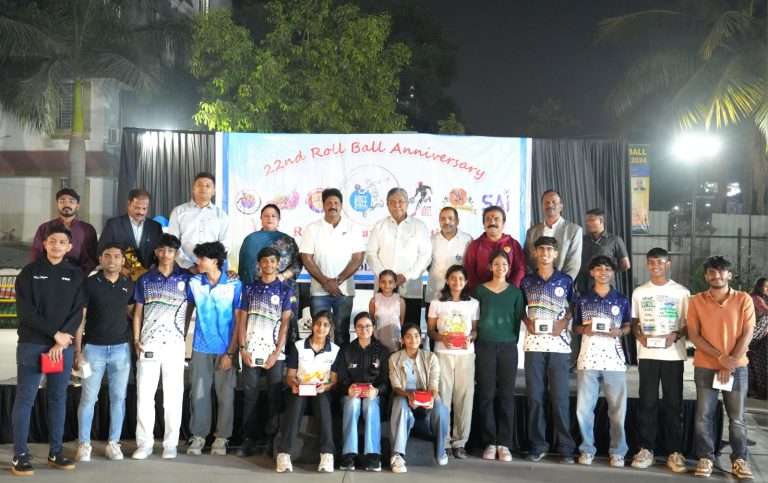 छत्रपती पुरस्कार आणि खेळाडूंच्या 5% आरक्षण यादीत रोलबॉल च्या समावेशासाठी प्रयत्न करणार – ना. चंद्रकांतदादा पाटील