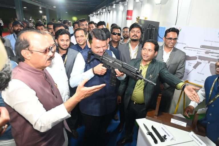 देशाचे खरे डिफेन्स क्लस्टर हे महाराष्ट्र आणि पुण्यात- मुख्यमंत्री