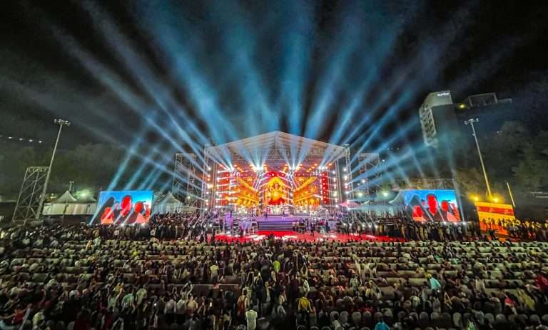 पुणे पोलिस आणि पुनीत बालन ग्रुपच्यावतीने आयोजित ‘तरंग’ कार्यक्रम जल्लोषात संपन्न