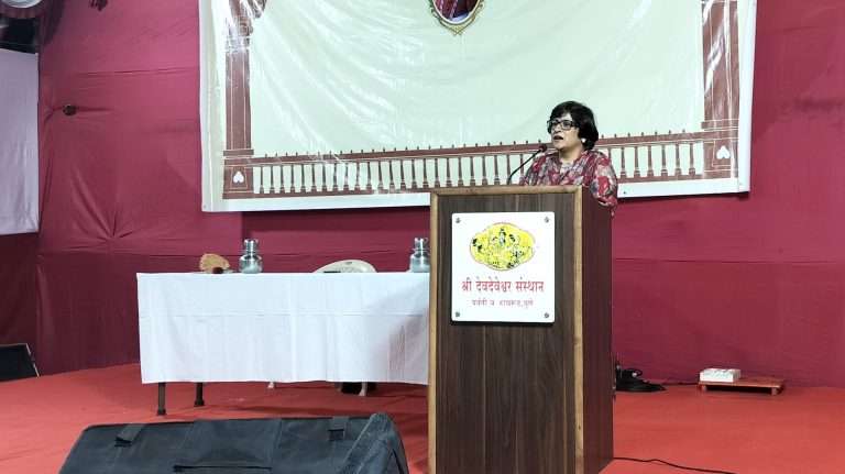 समाजाच्या दोष देण्यामुळे ९२ टक्के महिला सायबर अत्याचाराबद्दल बोलत नाहीत-अॅड. वैशाली भागवत