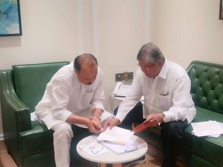 कोथरुडमधील वाहतूक कोंडी सोडवण्यासाठी मंत्री  चंद्रकांतदादा पाटील यांचे उपमुख्यमंत्री तथा पालकमंत्री अजित पवार यांना निवेदन