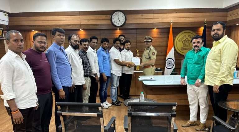 राहुल सोलापुरकरला अटक करा_शिवसेनेची मागणी