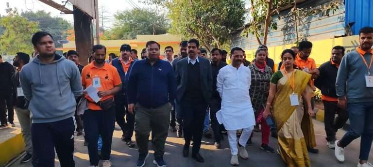 इंदोरमधील कचरा निर्मुलन,वायुप्रदूषण नियंत्रण प्रकल्प आदींना पुणे महापालिकेच्या पथकाची भेट