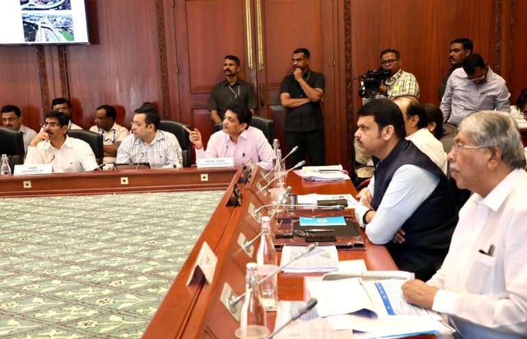 पुणे शहरातील दळणवळण गतिमान करण्यासाठी येरवडा-कात्रज भुयारी मार्ग-मुख्यमंत्री देवेंद्र फडणवीस