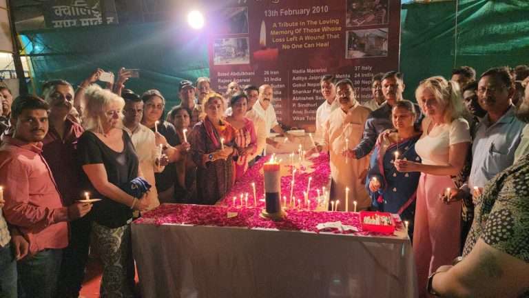 जर्मन बेकरी बॉम्बस्फोटातील मृतांना पुणेकरांकडून आदरांजली