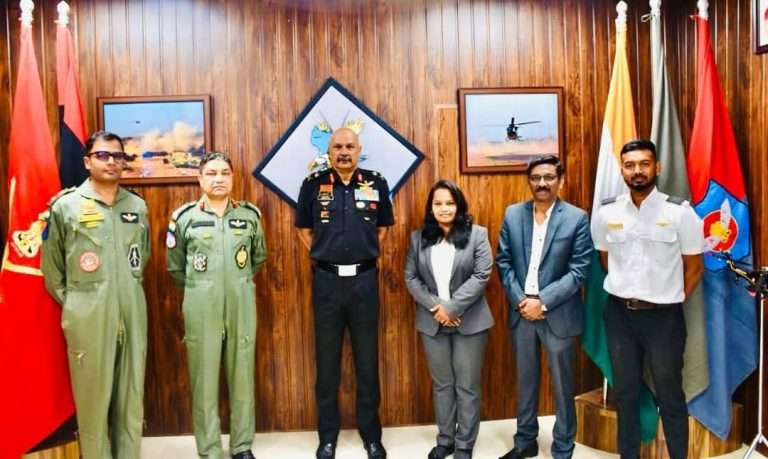 केंद्र सरकारच्या कॉम्बॅट आर्मी एव्हिएशन ट्रेनिंग स्कूलचा&nbsp; पुण्यातील पीबीसीच्या एरो हब प्रायव्हेट लिमिटेडशी सामंजस्य करार