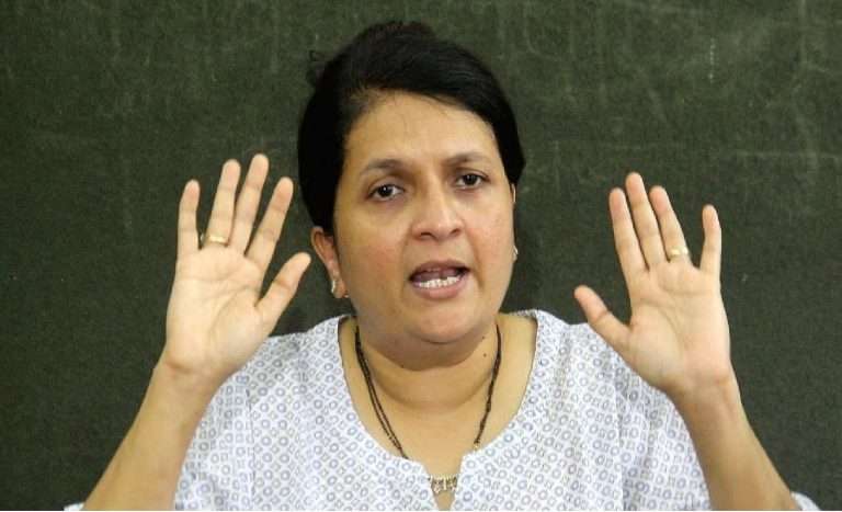 वैष्णवीच्या मामे सासऱ्यांवर 500 कोटींच्या घोटाळ्याचा आरोप:पोलिस महानिरीक्षक सुपेकरांचा दबाव, अंजली दमानियांचा हगवणे कुटुंबावर गंभीर आरोप