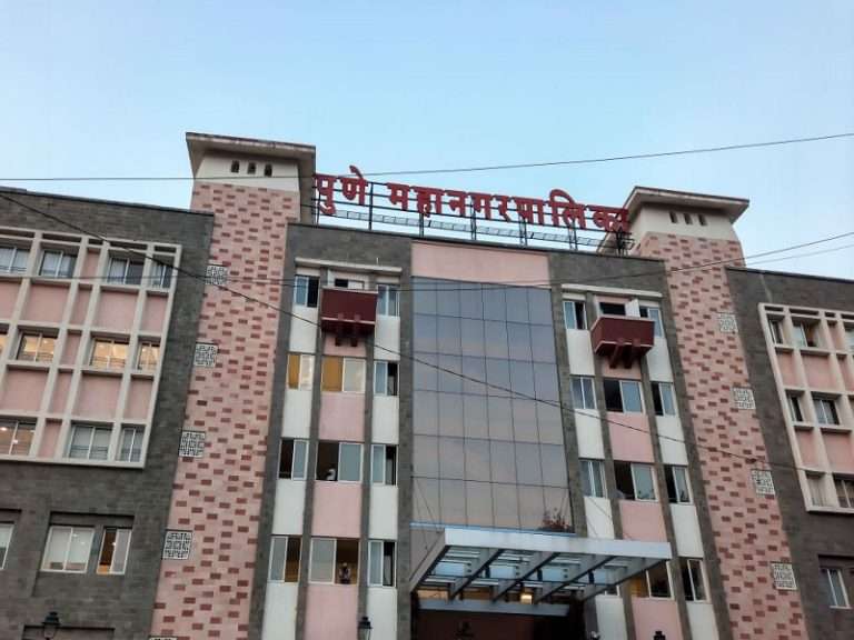 मुंढव्यातील  महात्मा फुले चौकात उड्डाण पुलासाठी तरतूद करा …आयुक्तांना साकडे