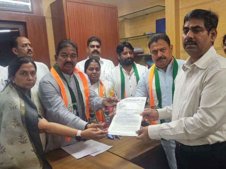 महापालिकेची प्रशासकीय राजवट म्हणजे लोकशाहीवर हल्ला – कॉंग्रेस