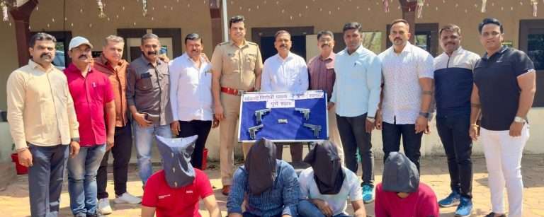 वाघोलीतील एका घरावर छापा चार पिस्टल व आठ काडतुसांसह चौघांना पकडले