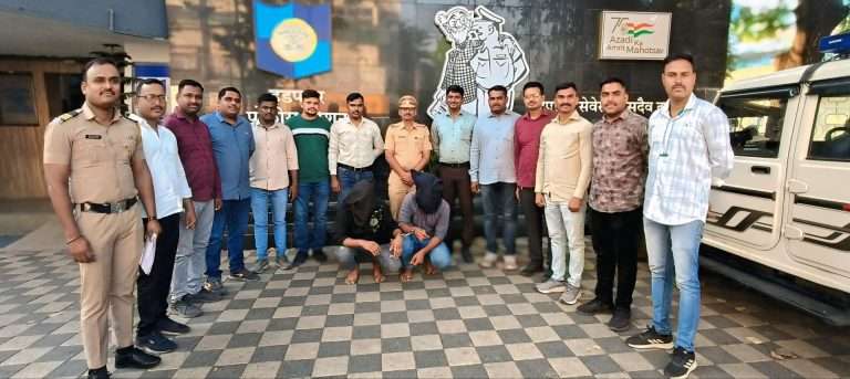 निसार शेख आणि योगेश राऊत या हडपसरमध्ये नशेसाठी टर्मिन इंजेक्शन विक्री करणारे दोघांना पकडून १९० बाटल्या जप्त