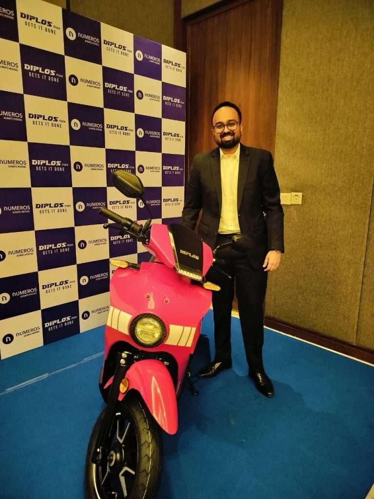 न्यूमेरोस मोटर्सने पुण्यात त्यांची बहुउद्देशीय ई-स्कूटर, डिप्लोस मॅक्स लाँच केली