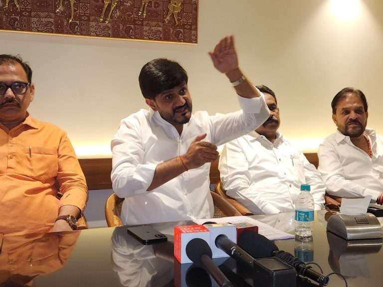 विद्यापीठ चौकातील पुलाची एक बाजू एक मे रोजी वाहतुकीसाठी खुली होणार