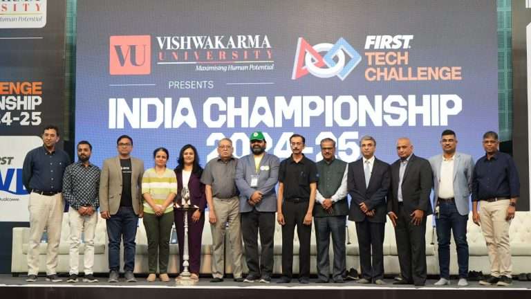 भारतातील विद्यार्थ्यांसाठी असलेली सर्वात मोठी रोबोटिक्स स्पर्धा; ६० संघांचा सहभाग