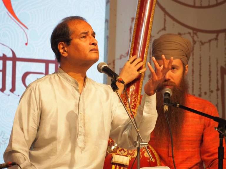 कालप्रहराच्या सीमा ओलांडून दिग्गज कलाकारांचे भावपूर्ण सादरीकरण:डॉ. प्रभा अत्रे फाऊंडेशन आयोजित रागप्रभा संगीतोत्सवाला रसिकांचा उत्स्फूर्त प्रतिसाद