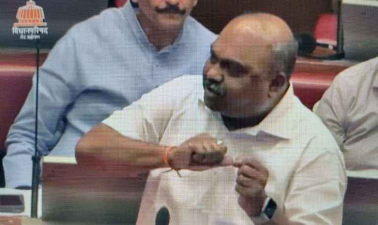 मी तुलना केली नाही, माफी मागणार नाही:अनिल परब यांनी सर्व आरोप फेटाळले;कोरटकर,सोलापूरकरला वाचवण्यासाठी हे षडयंत्र