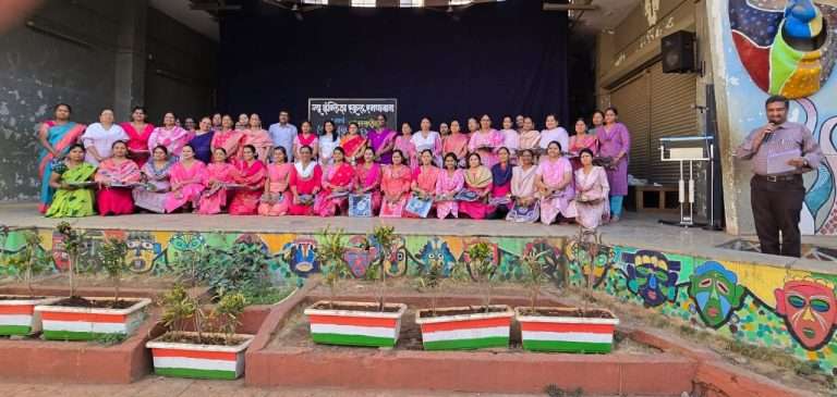 रमणबाग शाळेत महिला दिनानिमित्त महिला शिक्षकांचा सन्मान