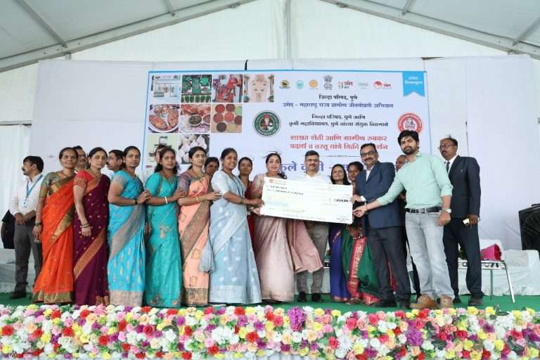 ‘फुले कृषी सावित्री जत्रा’ उपक्रमाला खासदार सुनेत्रा पवार यांची भेट