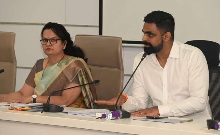 आगामी काळात मतदार याद्यांमध्ये सुधारणा करून मतदार याद्या परिपूर्ण करणार-जिल्हाधिकारी जितेंद्र डूडी