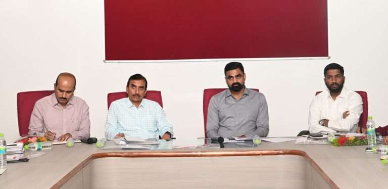 केळी, अंजीर, आंबा, स्ट्रॉबेरीसह तेलबियावर्गीय पिकांचे लागवड क्षेत्र वाढविण्यासाठी सर्व त्या सुविधा उपलब्ध करुन देण्यात येणार- जिल्हाधिकारी जितेंद्र डूडी