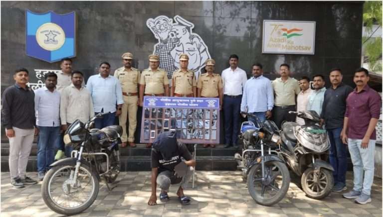 जबरीने मोबाईल लुटणा-या सराईतास पकडून ३ दुचाकी वाहने आणि ३८ मोबाईल हस्तगत