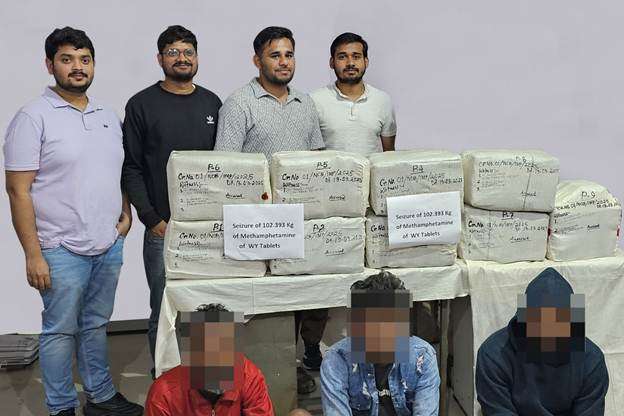  88 कोटी रुपयांच्या मेथमॅफेटाईन गोळ्यांचा मोठा साठा पकडला