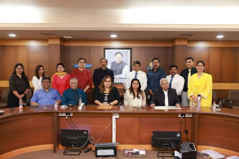 रोबोटिक तंत्रज्ञानाद्वारे जगातील पहिली दंतशस्त्रक्रिया भारती हॉस्पिटलमध्ये पार पडली.