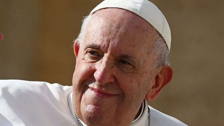 ख्रिश्चन धर्मगुरू पोप फ्रान्सिस यांचे निधन:88 व्या वर्षी व्हॅटिकनमध्ये घेतला अखेरचा श्वास