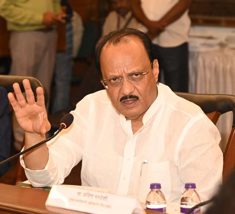 उपमुख्यमंत्री अजित पवार यांच्याकडून पुणे महानगर प्रदेश विकास परिषदेअंतर्गत विकास कामांचा आढावा