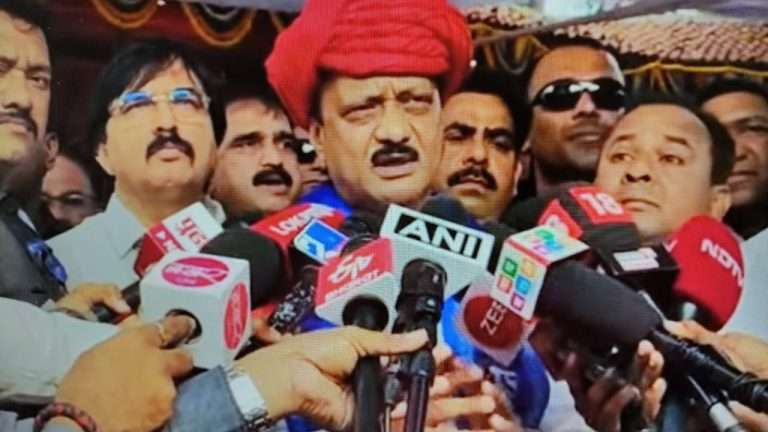 मंगेशकर रुग्णालयाची सेवाभावीवृत्ती,भुजबळांचा फुले स्मारकाच्या कामासाठी उपोषणाचा इशारा , पेट्रोल डीझेलची दरवाढ,फुलेंच्या जीवनावरील चित्रपट,सुप्रिया सुळे यांचे उपोषण.. विविध प्रश्नांना अजित पवारांची उत्तरे