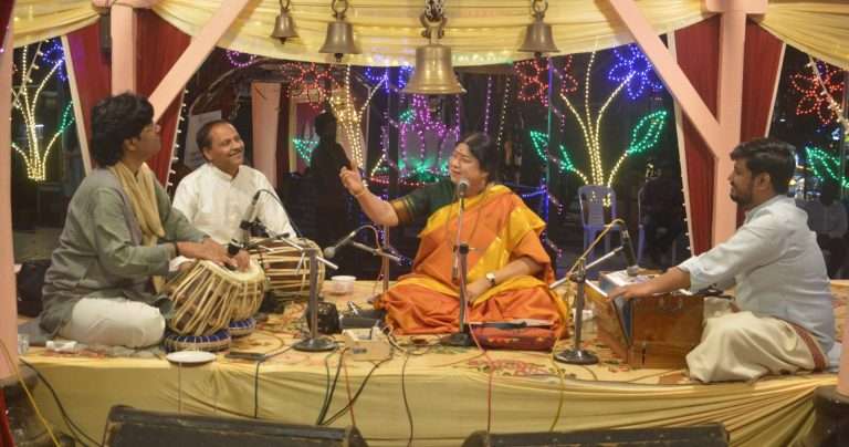 शास्त्रीय सूर संगीतातून रंगली मैफल