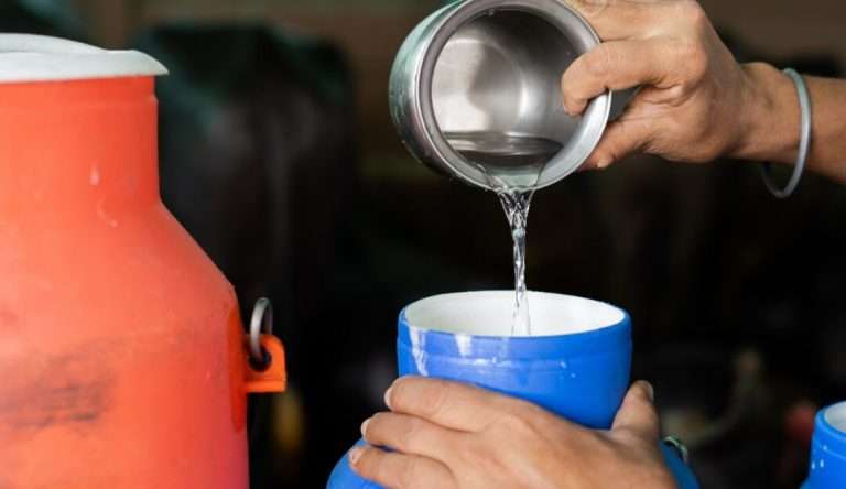 दूधात होणारी भेसळ रोखण्यासाठी जिल्हास्तरीय समिती स्थापन