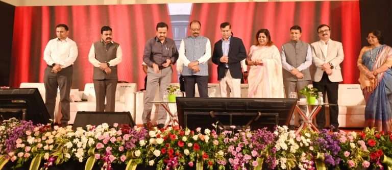 नव तंत्रज्ञानाचा वापर करून महसूल विभाग अधिक सक्षम करावामहसूल मंत्री चंद्रशेखर बावनकुळे