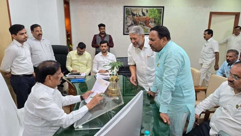 निरगुडी व वडगाव शिंदे येथे वन उद्यानासाठी आमदार बापूसाहेब पठारे प्रयत्नशील