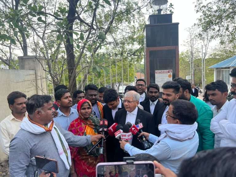 सोमनाथ सूर्यवंशी मृत्यू प्रकरण -न्यायालयाने तपास अधिकाऱ्याच्या कामकाजावर दिली स्थगिती! ; ॲड. प्रकाश आंबेडकर यांचा कोर्टात युक्तिवाद